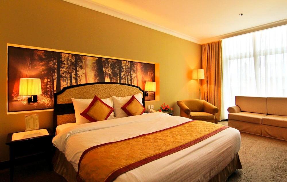 La Sapinette Hotel Dalat Экстерьер фото